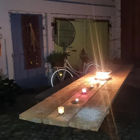 Апартаменты Heuhotel Farm Own Sleeping Bag Free Wifi 3*