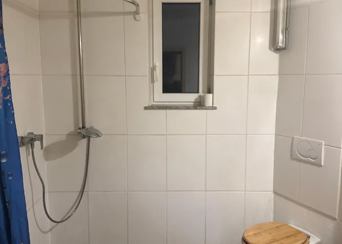 Bett Im Heu Auf Bauernhof Free Wifi